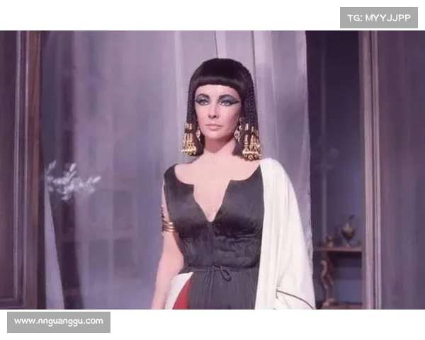 从绝世美女到政治权谋大师埃及艳后形象在历史与艺术中的多重演绎