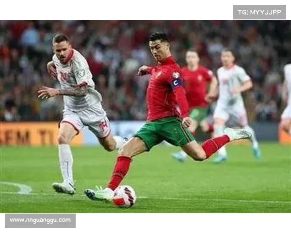 希季尔领衔捷克锋线硬碰C罗率领葡萄牙巅峰对决即将上演 希季尔领衔捷克锋线硬碰C罗率领葡萄牙巅峰对决即将上演