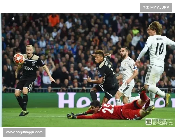 探究瓦尔迪在足球比赛中扮演的关键角色与多重战术价值解析的全面探讨